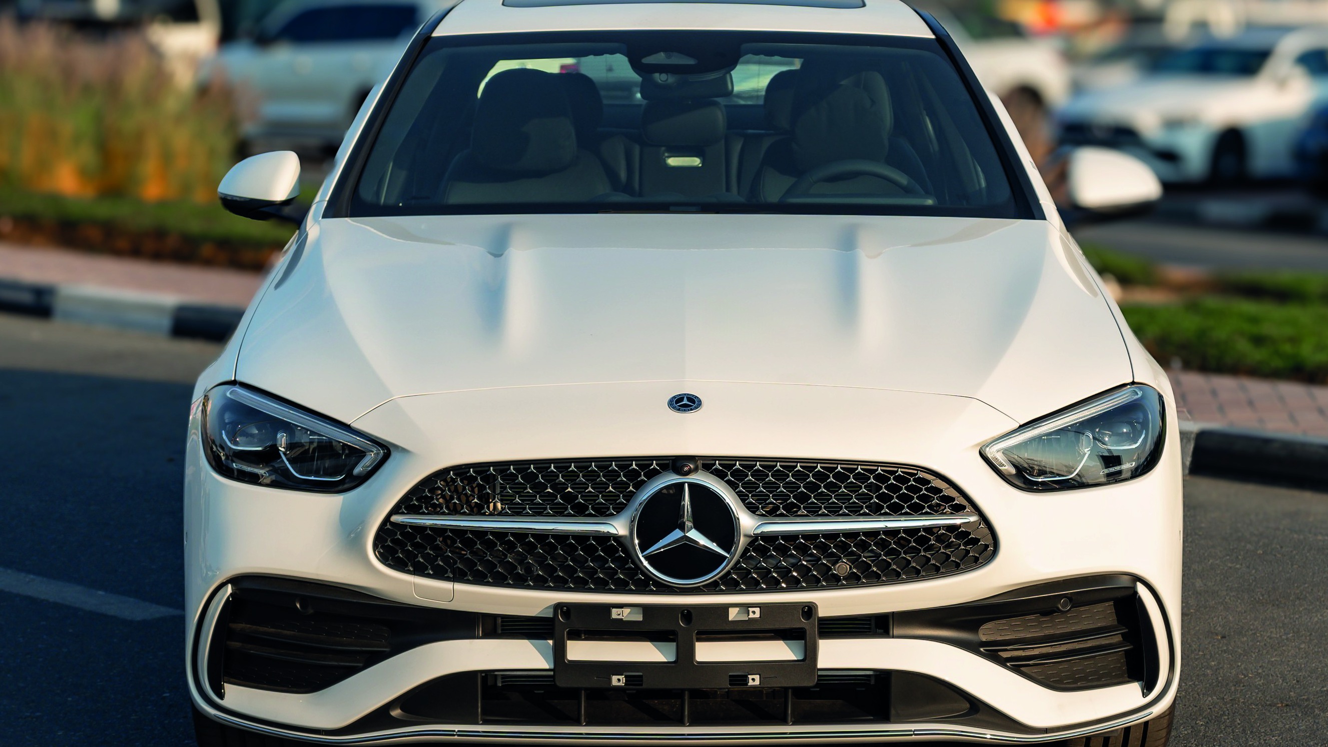 Mercedes-Benz C200L - View 2