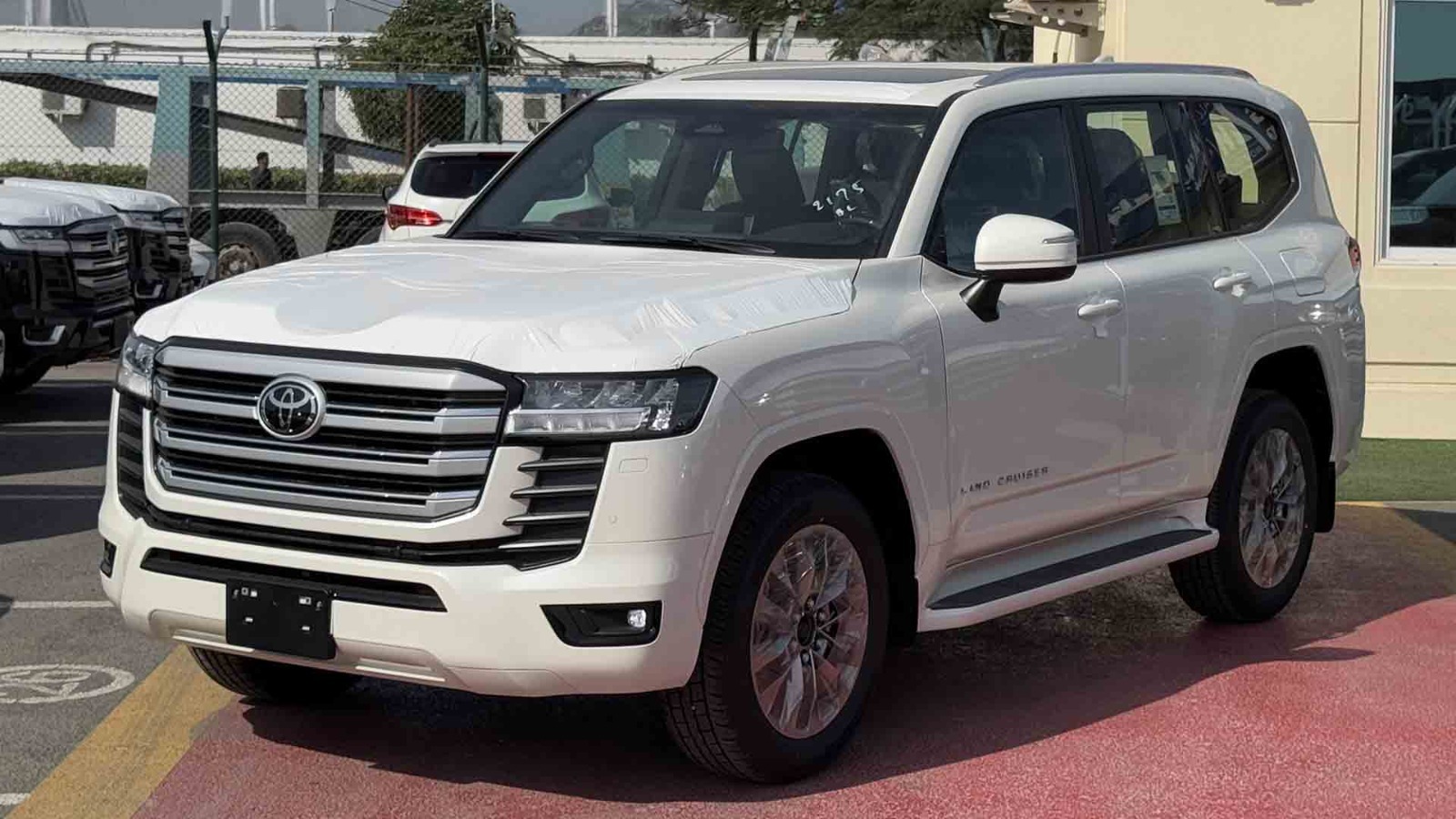 Toyota Land Cruiser 300